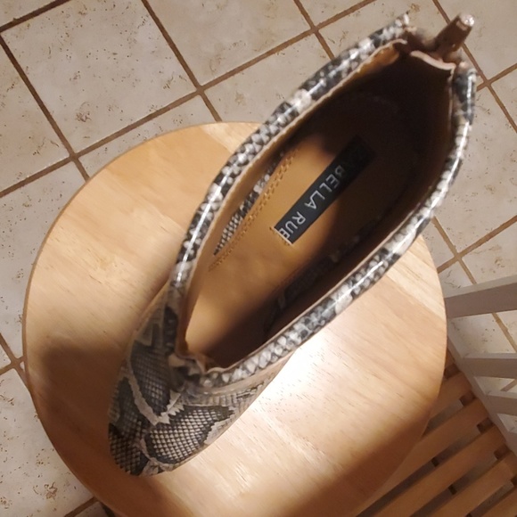 Izabella Rue Snakeskin Platform Heels - Picture 3 of 3